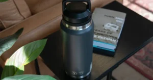 YETI INSULATED WATER BOTTLE